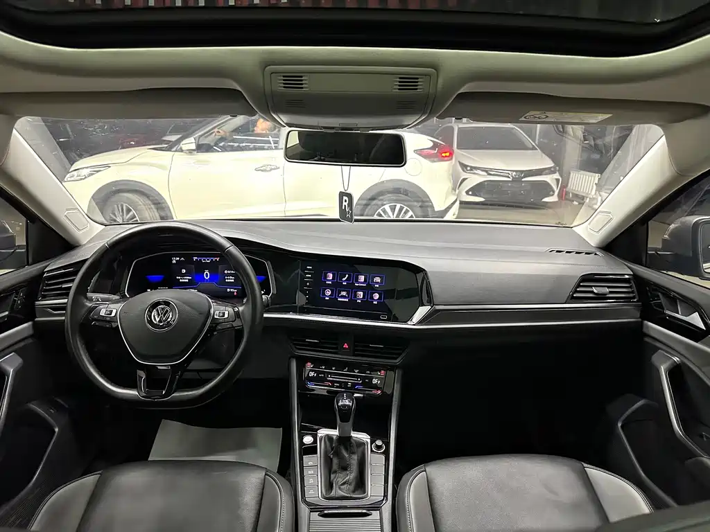 Volkswagen Sagitar — миниатюра 12
