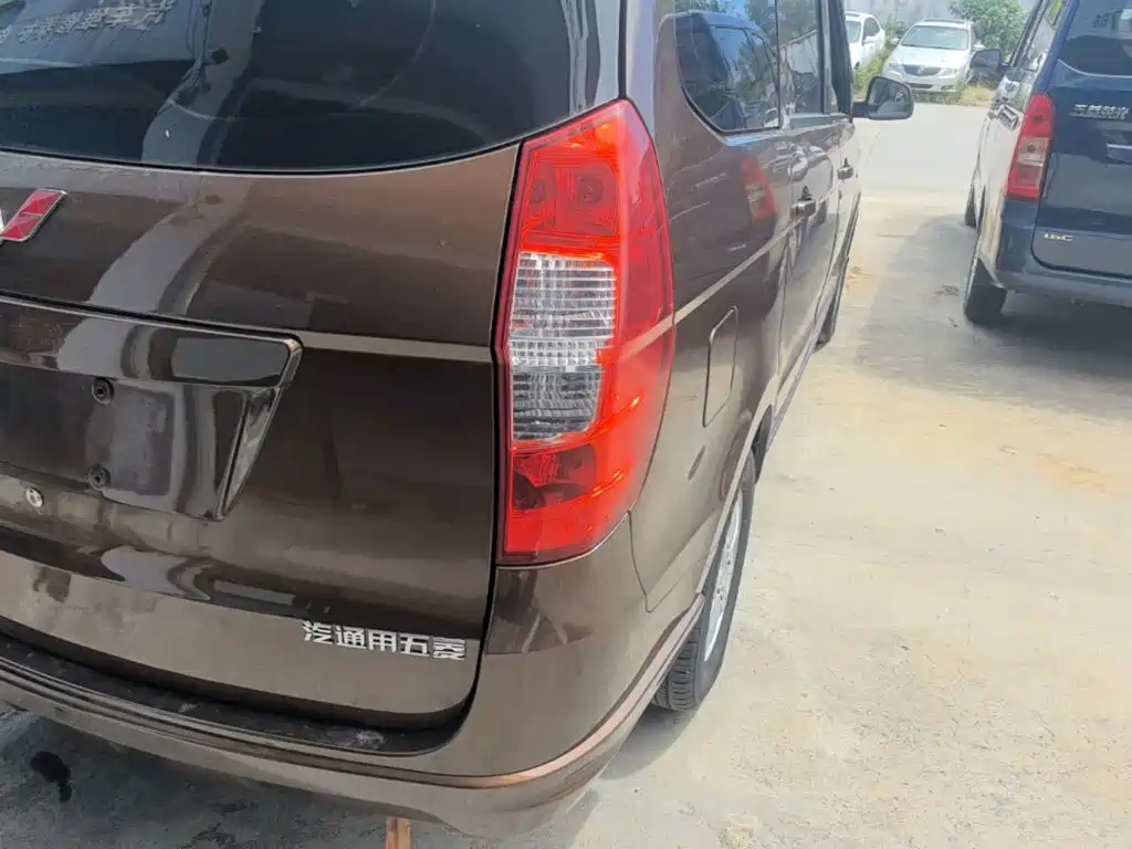 Wuling Hongguang — миниатюра 8