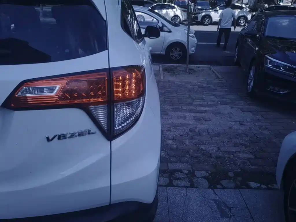 Honda Vezel — миниатюра 8