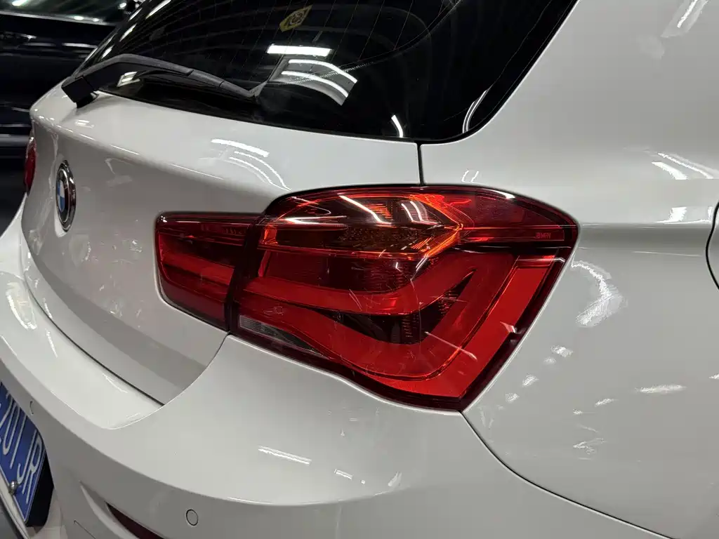 BMW 1 Series (Import) — миниатюра 12
