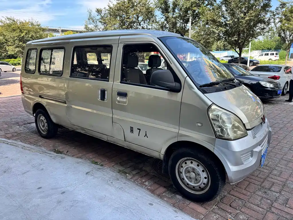 Wuling Rongguang — миниатюра 10