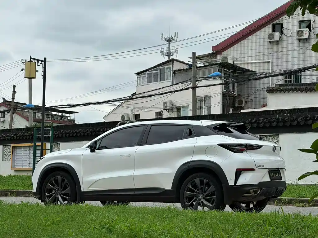 Changan UNI-T — миниатюра 6