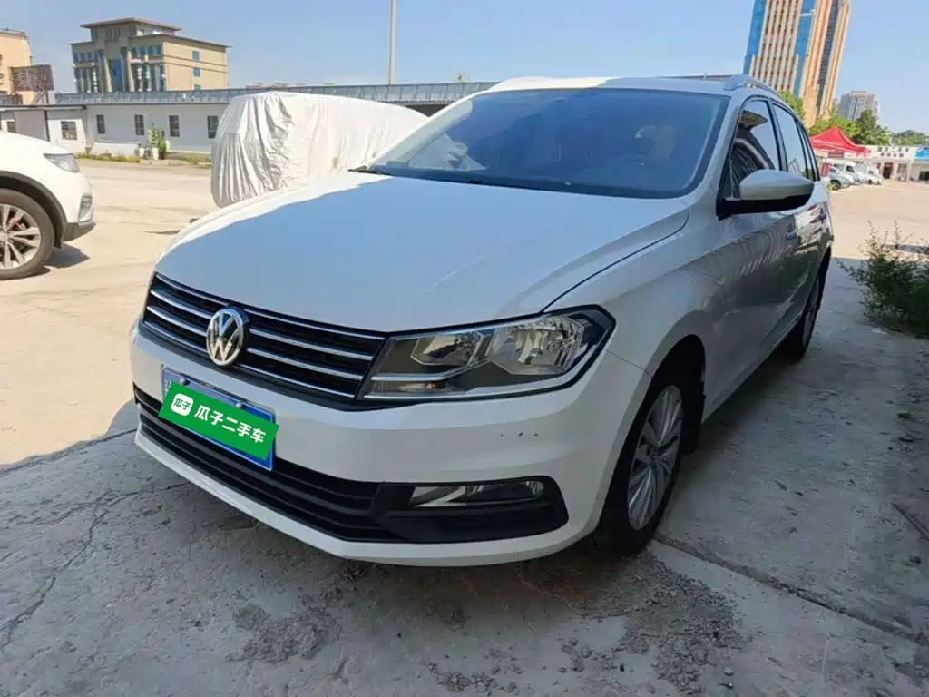 Volkswagen Santana — миниатюра 2