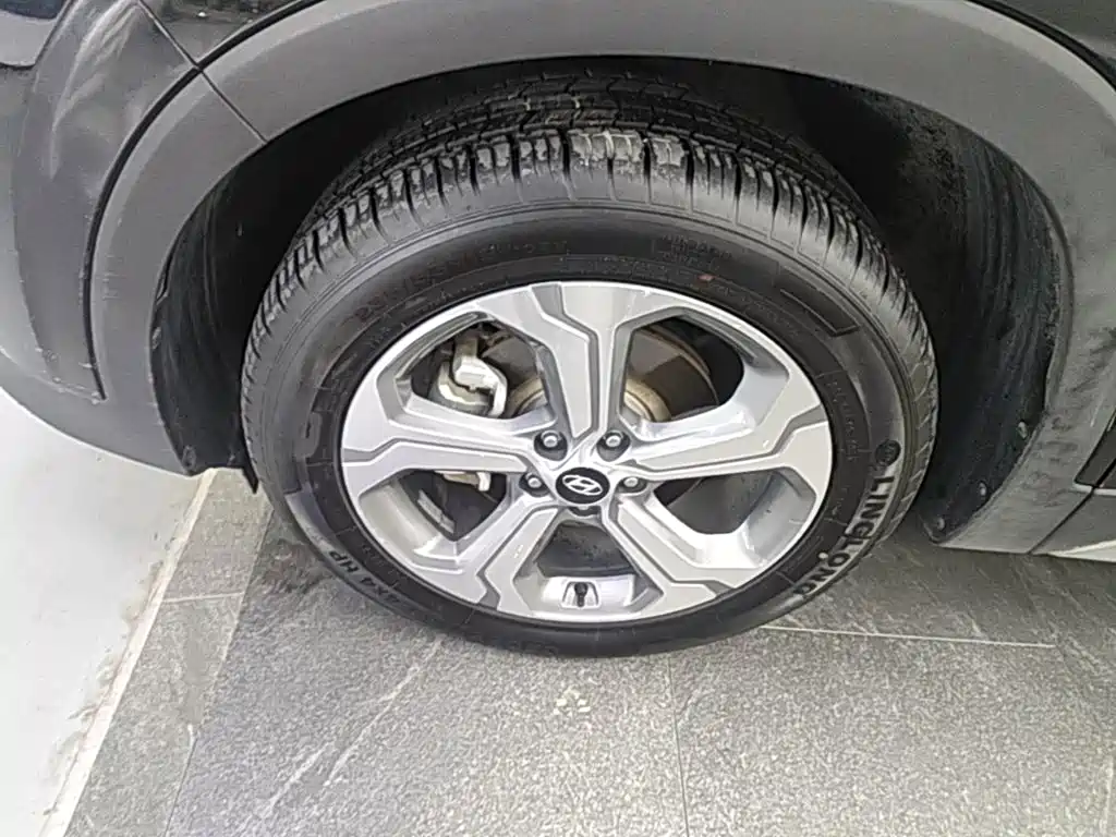 Hyundai Santa Fe — миниатюра 23