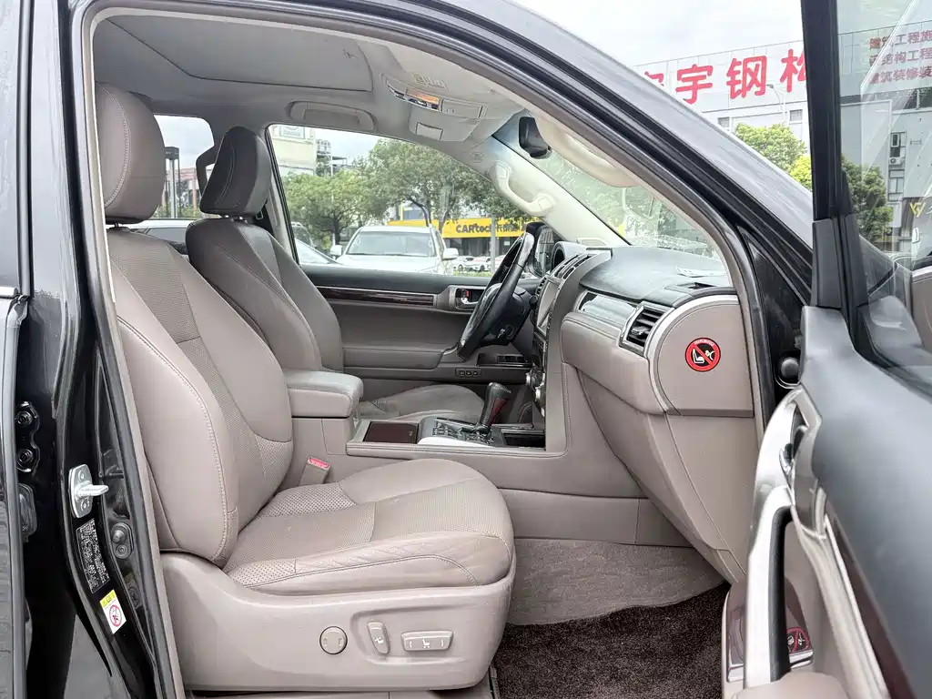 Lexus GX — миниатюра 8