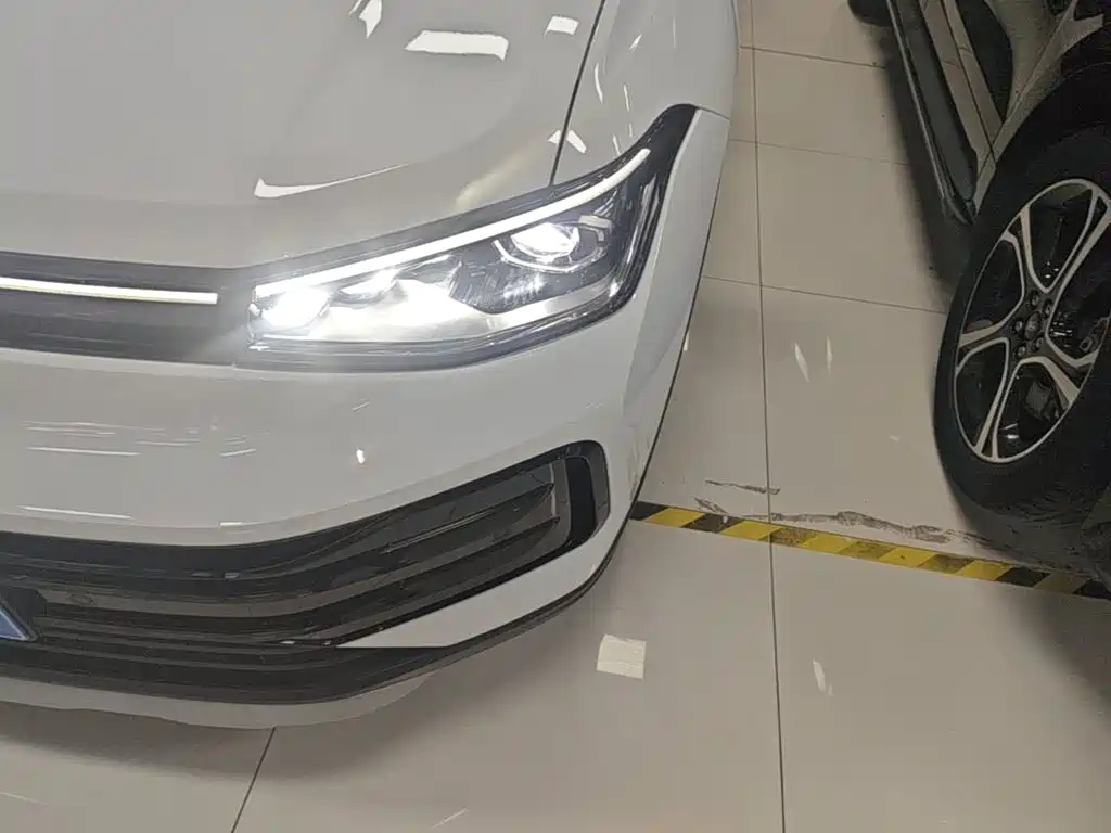 Volkswagen Tharu — миниатюра 24