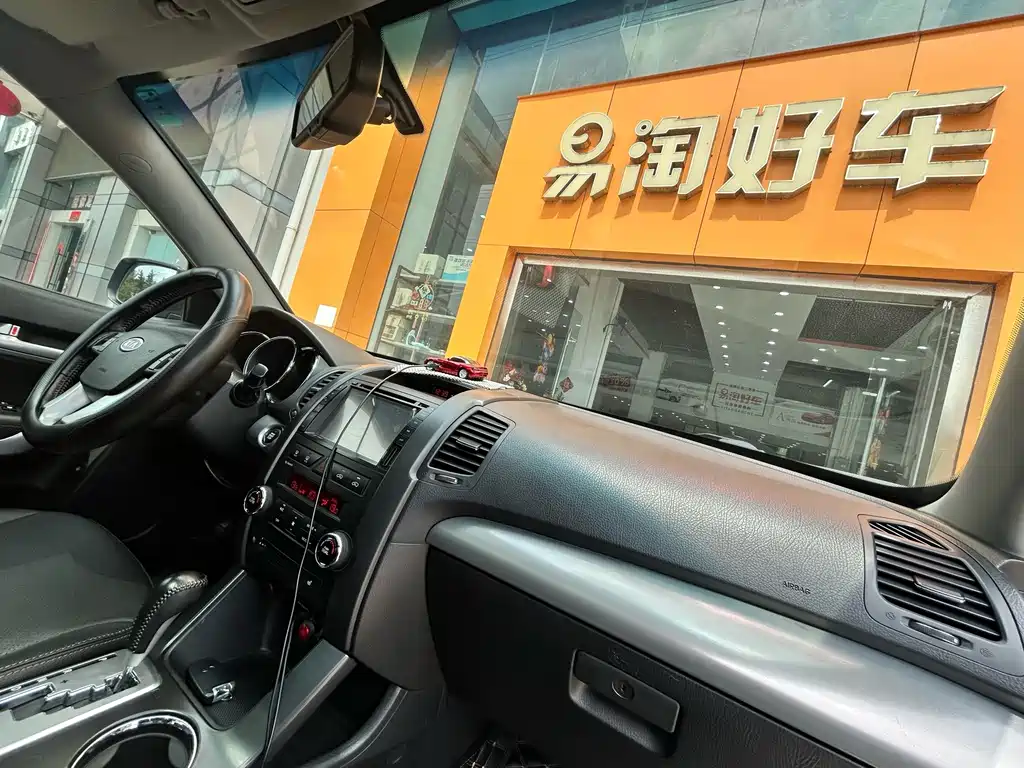 Kia Sorento — миниатюра 20