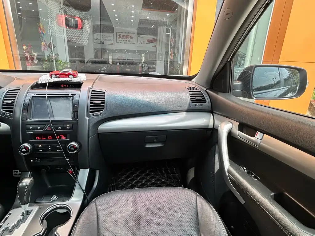 Kia Sorento — миниатюра 19