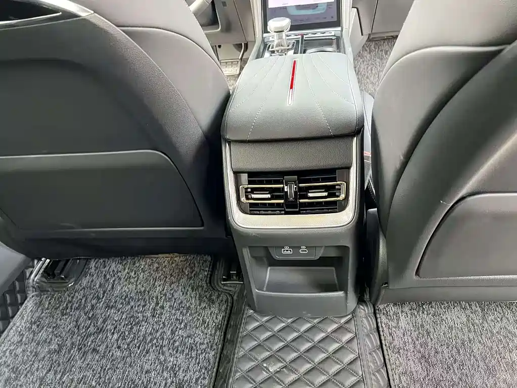 Hongqi Hongqi H5 — миниатюра 18