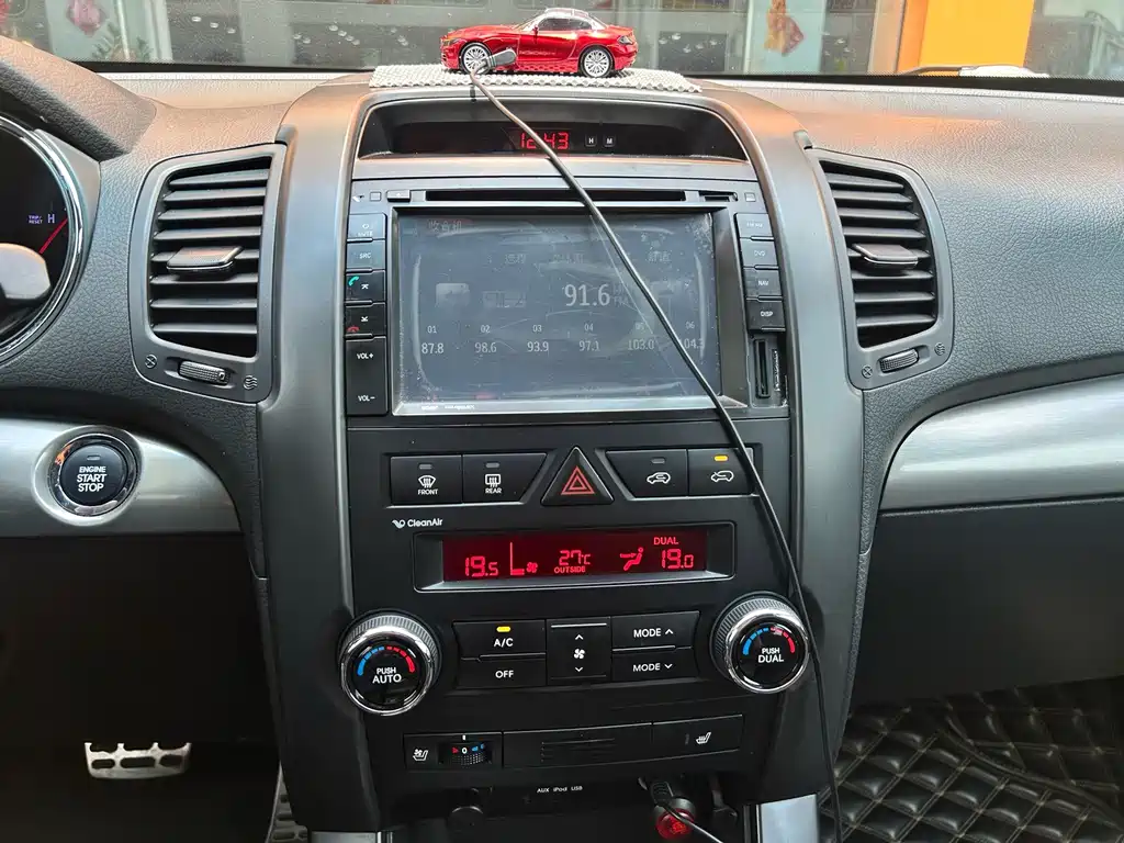 Kia Sorento — миниатюра 33