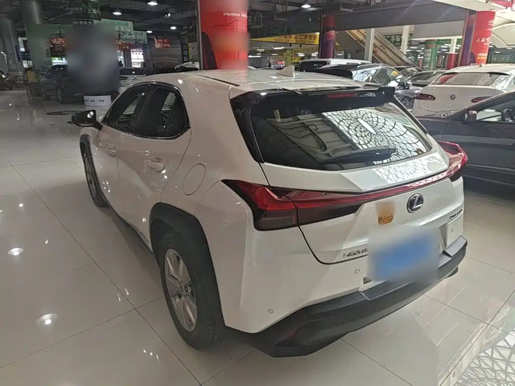 Lexus UX — миниатюра 5