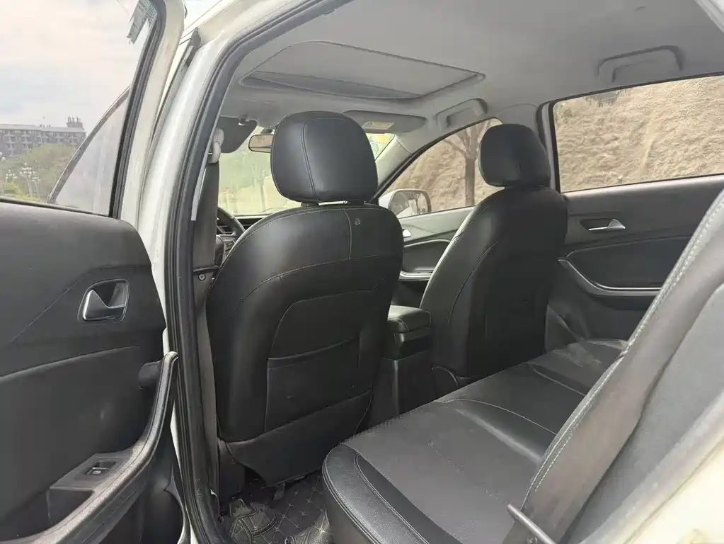 Chery Tiggo 3x — миниатюра 7