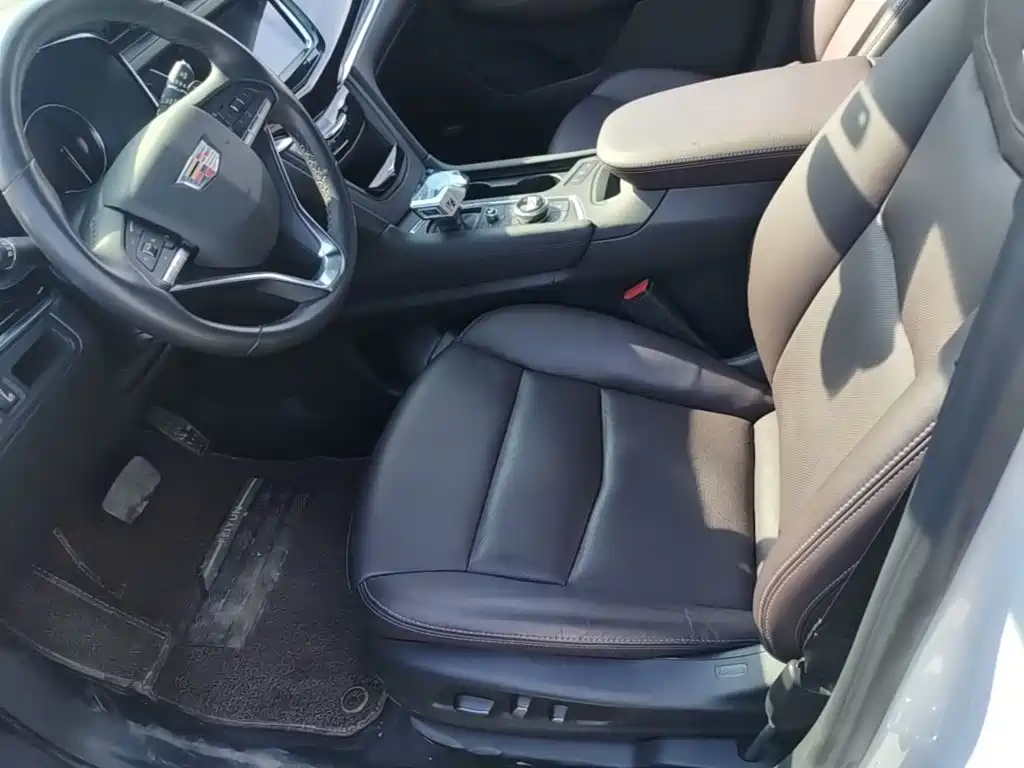 Cadillac XT6 — миниатюра 15