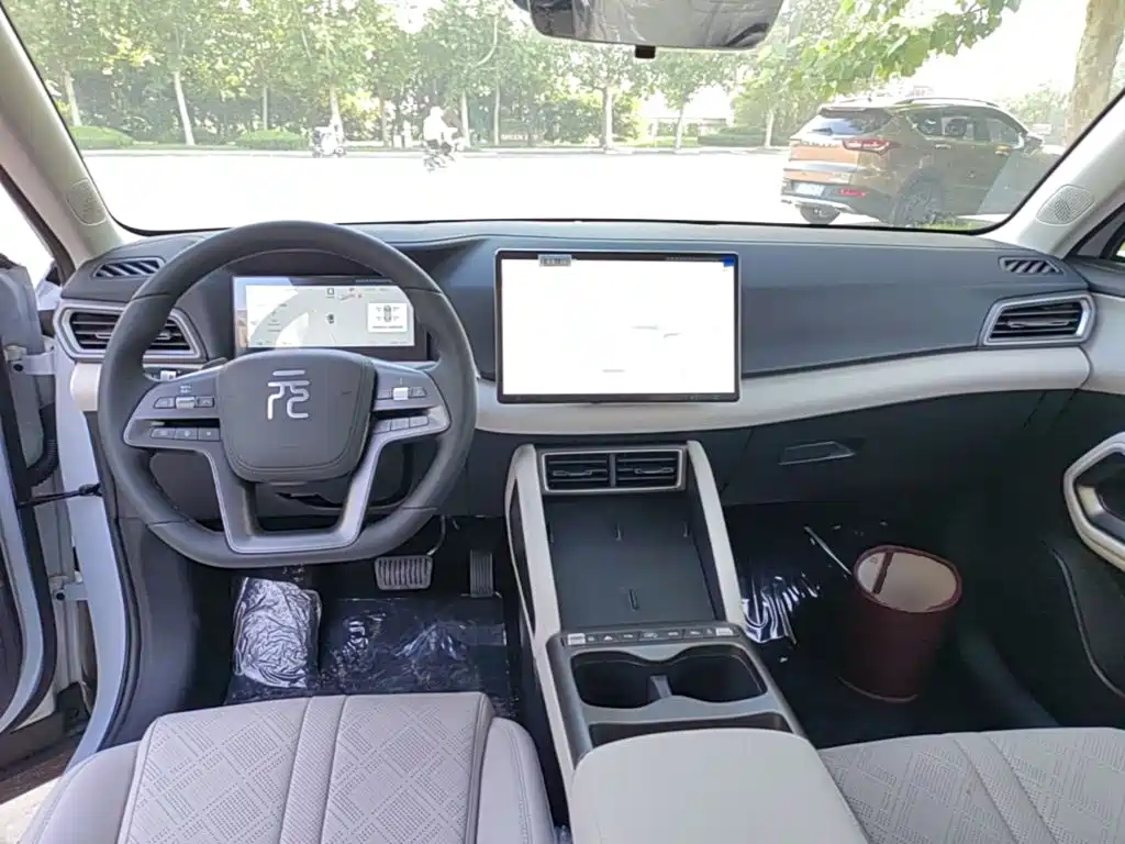 BYD Yuan UP — миниатюра 10