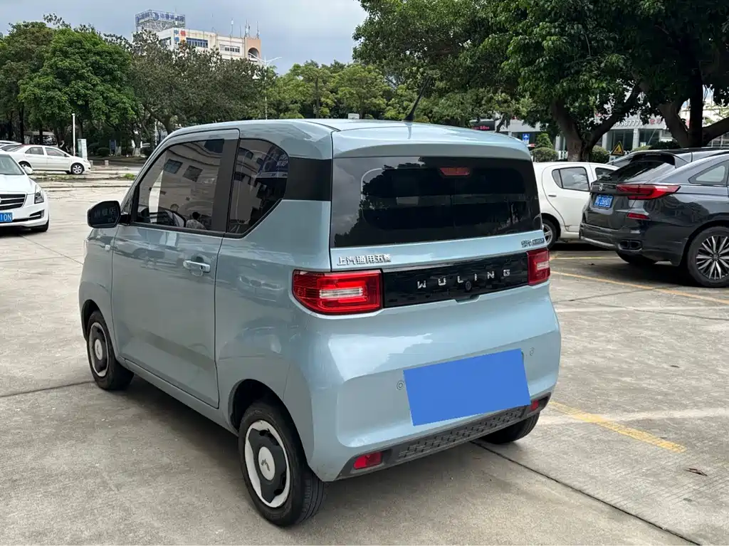 Wuling MINIEV — миниатюра 6
