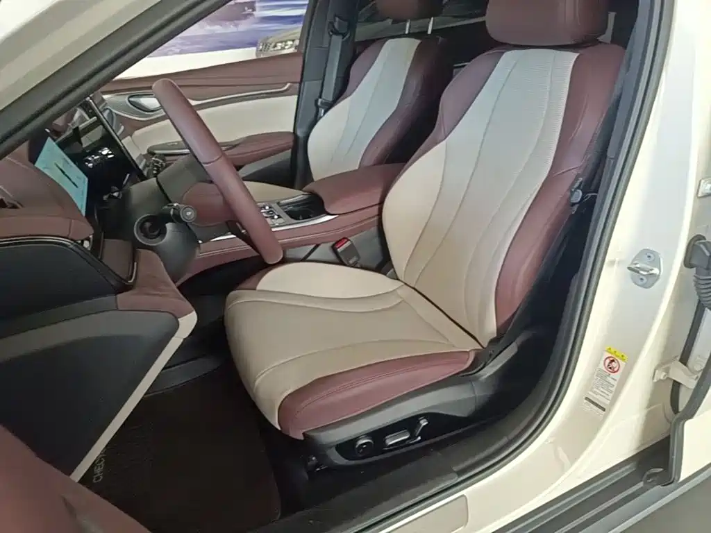 BYD Seal — миниатюра 15