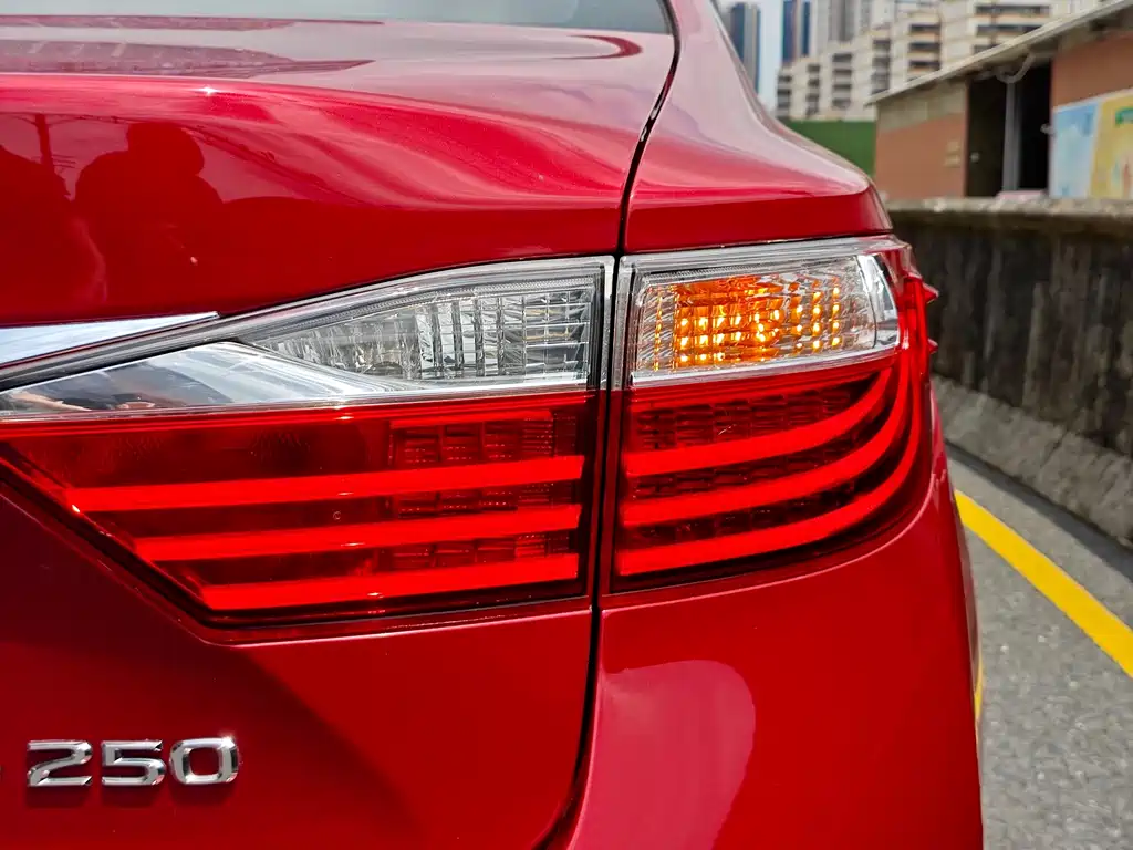 Lexus ES — фотографии объявления, Фото 7