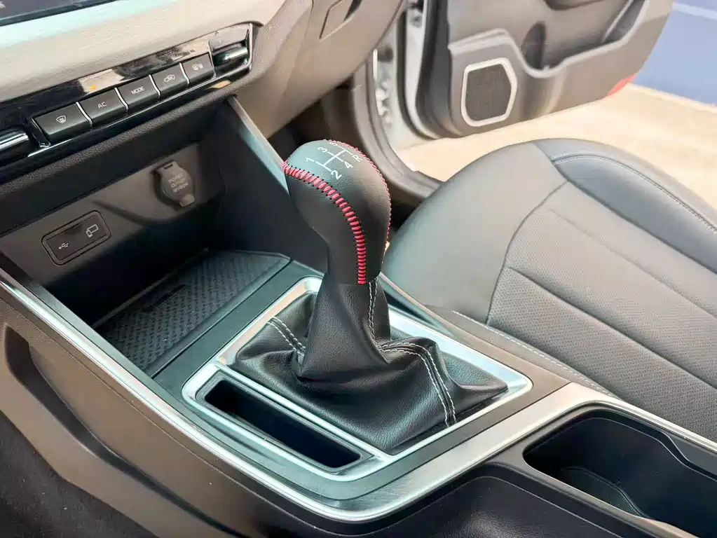 Geely Vision X3 — миниатюра 13