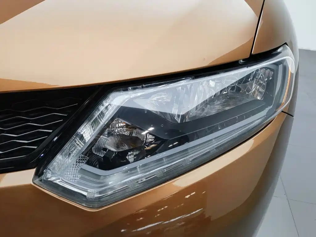 Nissan X-Trail — миниатюра 7