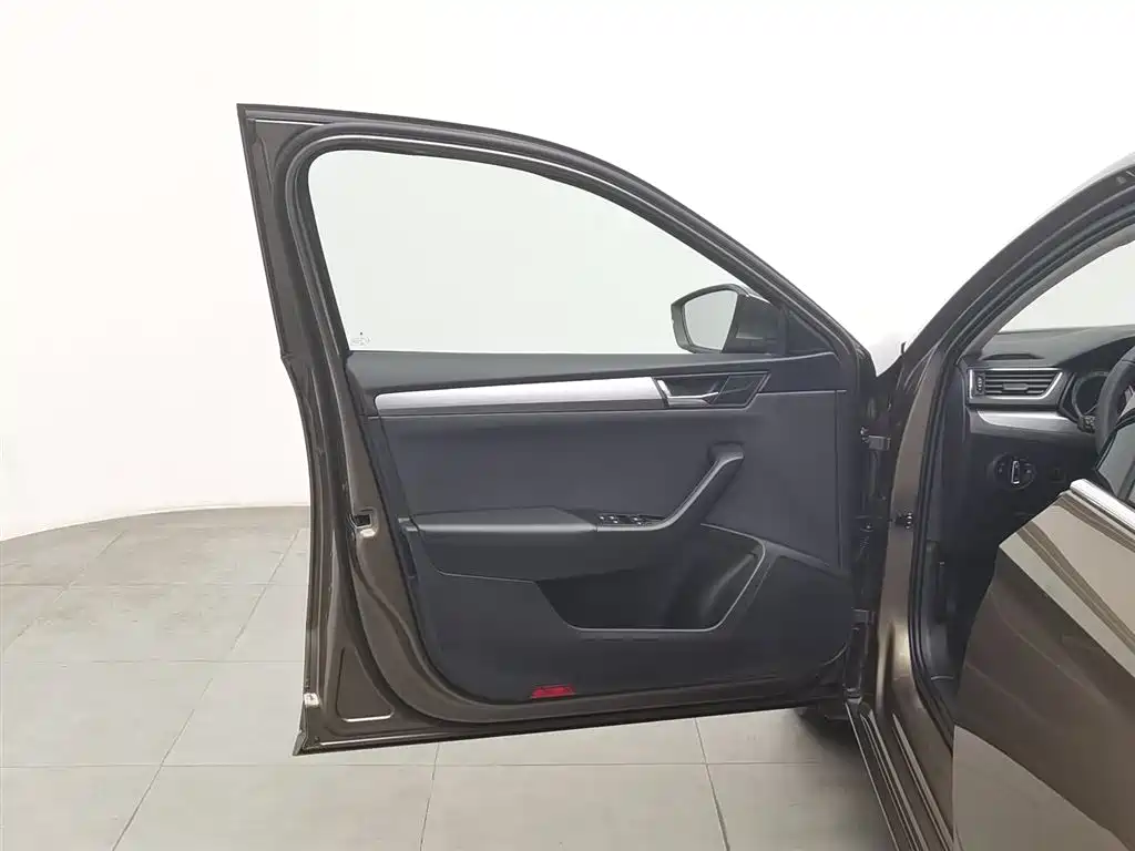 Skoda Superb 2018 TSI330 DSG Comfort V