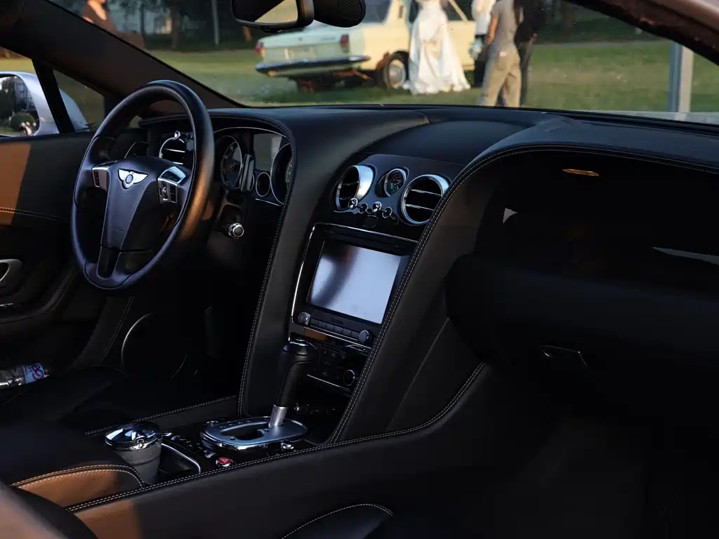 Bentley Continental — миниатюра 11