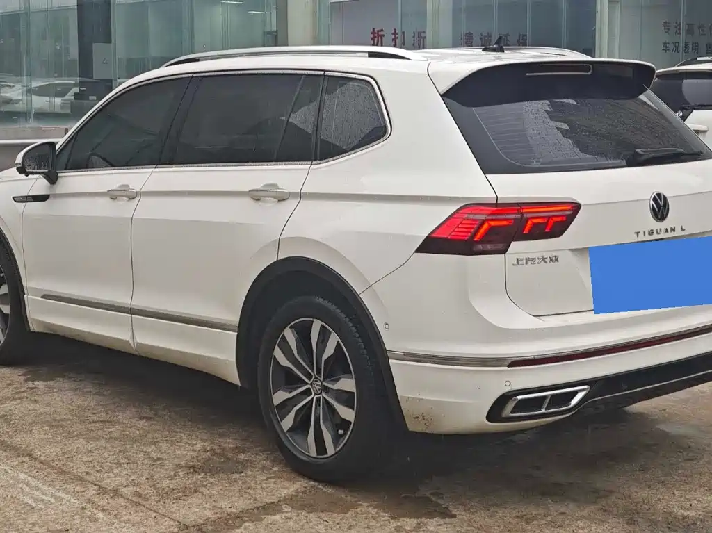 Volkswagen Tiguan L — миниатюра 9