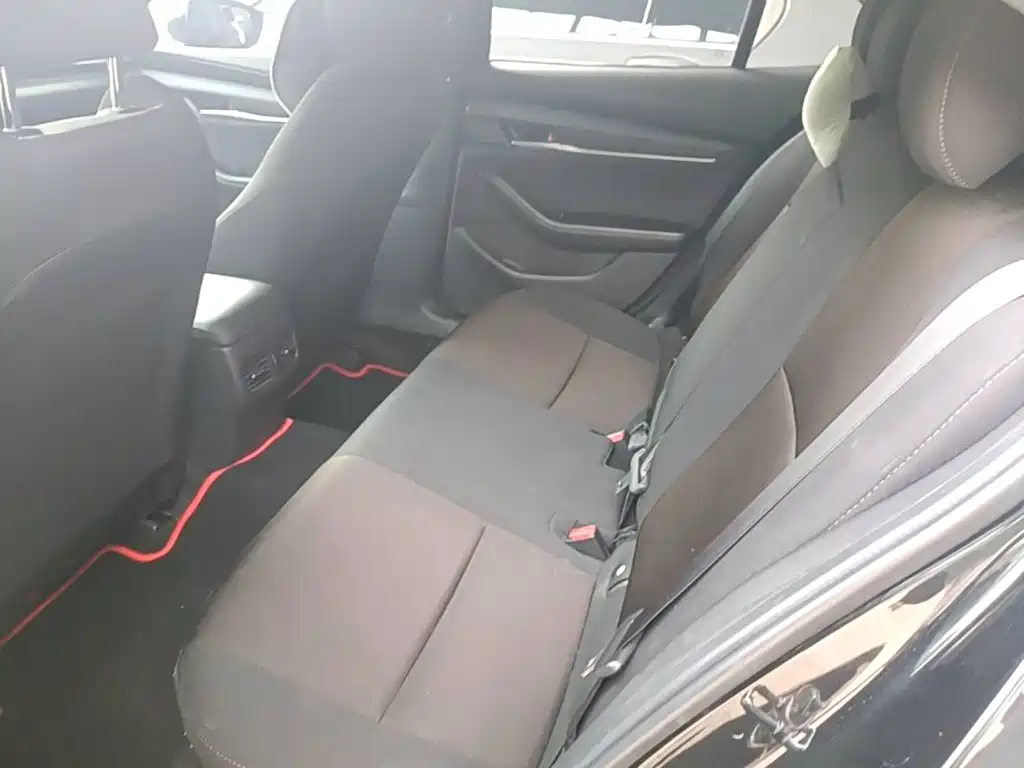 Mazda 3 Axela — миниатюра 17
