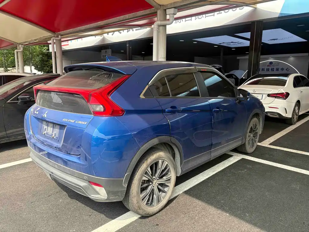 Mitsubishi Eclipse Cross — миниатюра 9