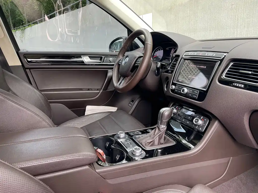 Volkswagen Touareg — миниатюра 11