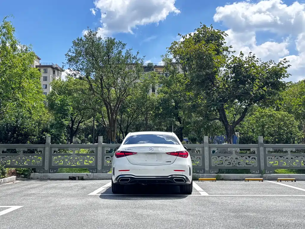 Mercedes-Benz C-Class — миниатюра 5