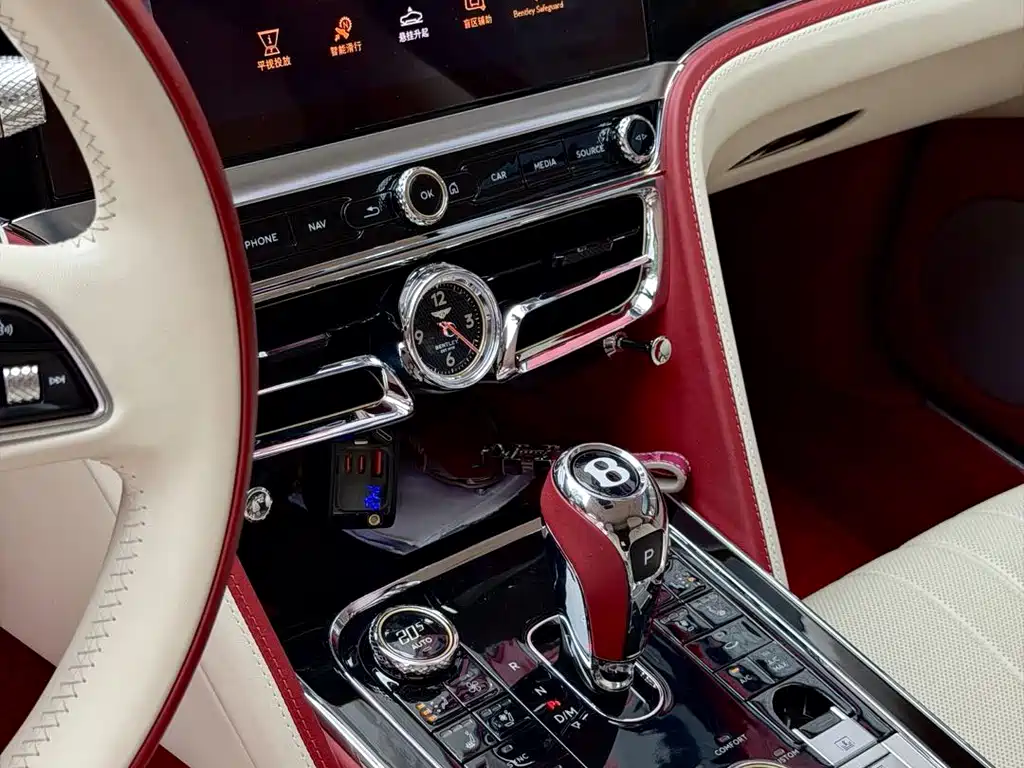 Bentley Flying Spur PHEV — миниатюра 11