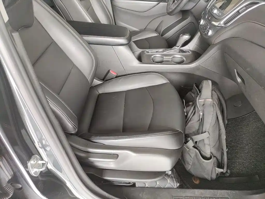 Chevrolet Equinox — миниатюра 25