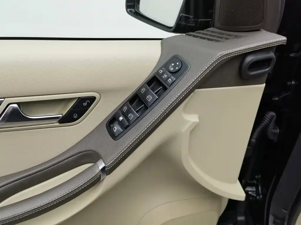 Mercedes-Benz R-Class — миниатюра 9