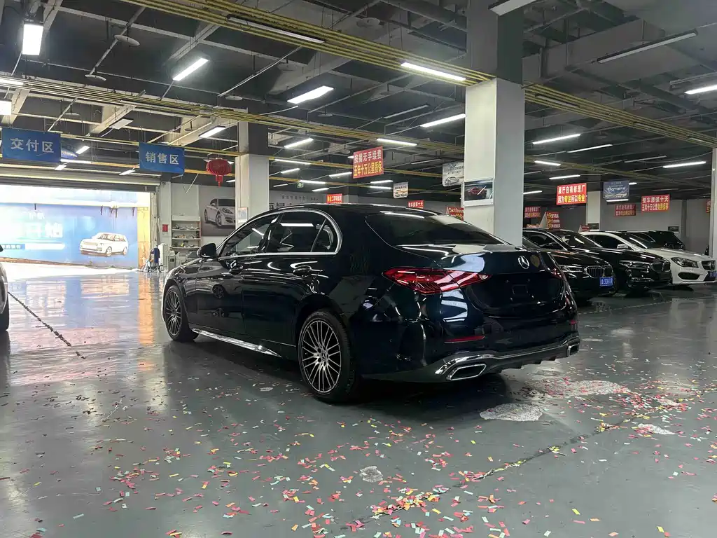 Mercedes-Benz C-Class — миниатюра 11