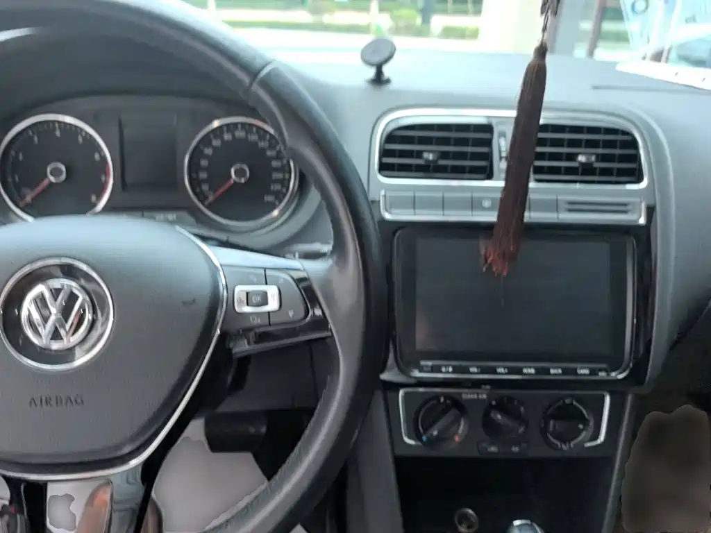 Volkswagen Polo — миниатюра 10