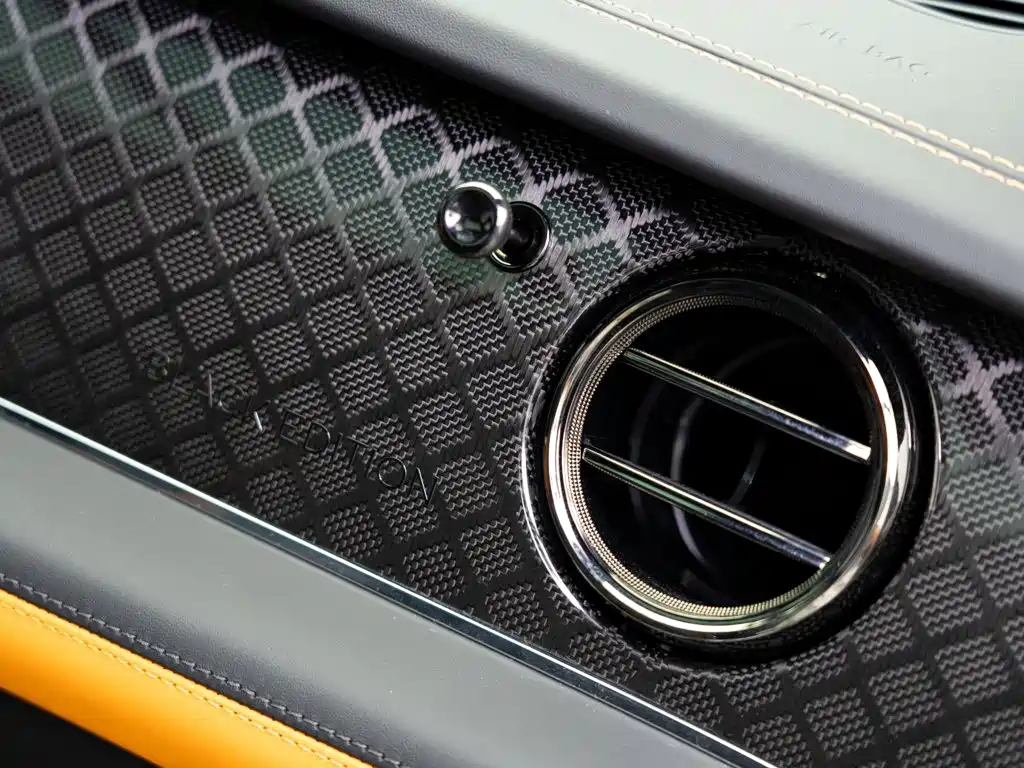 Bentley Bentayga — миниатюра 21