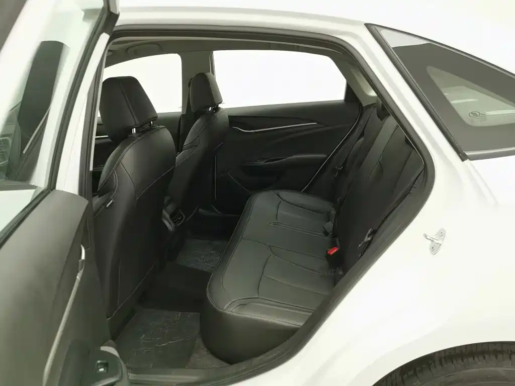 Buick Excelle — миниатюра 15