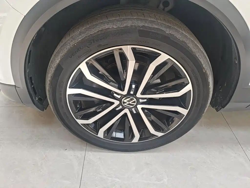 Volkswagen T-Roc — миниатюра 23