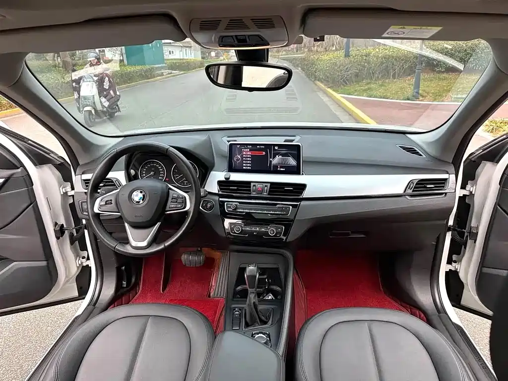 BMW X1 — миниатюра 7