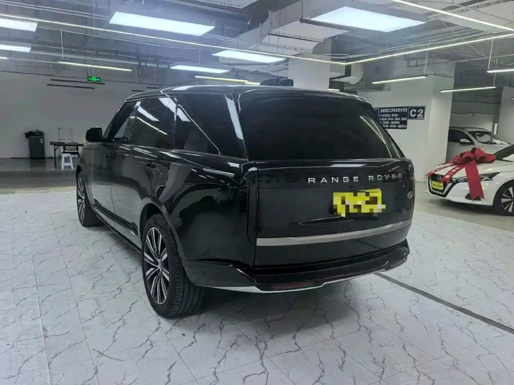 Land Rover Range Rover — миниатюра 5