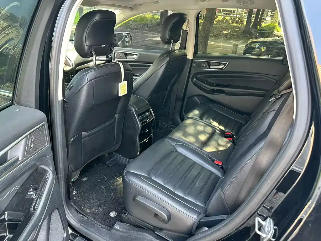 Ford Edge 2018 EcoBoost 245 7 мест V