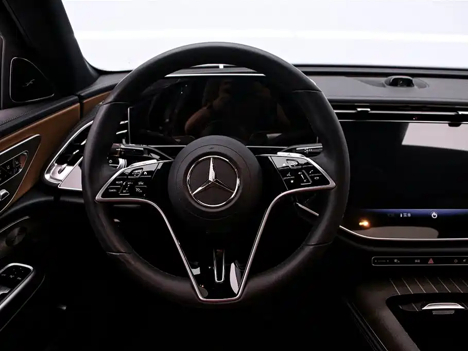 Mercedes-Benz E-Class E 2024 E 300 L Luxury