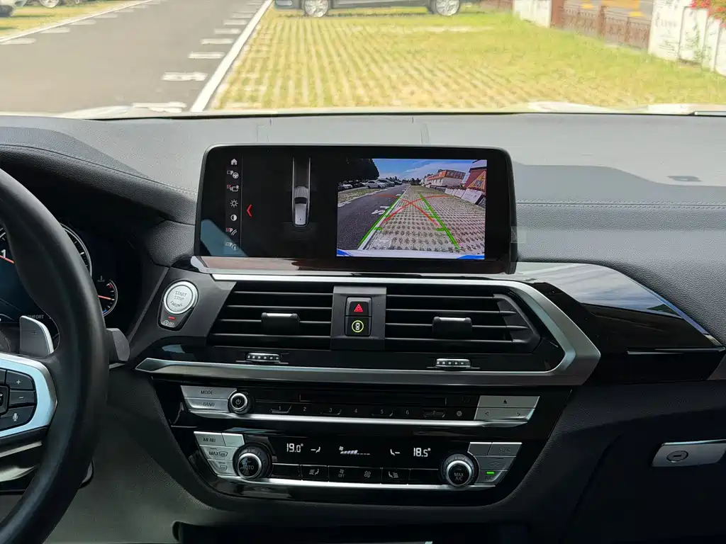 BMW X3 — миниатюра 15