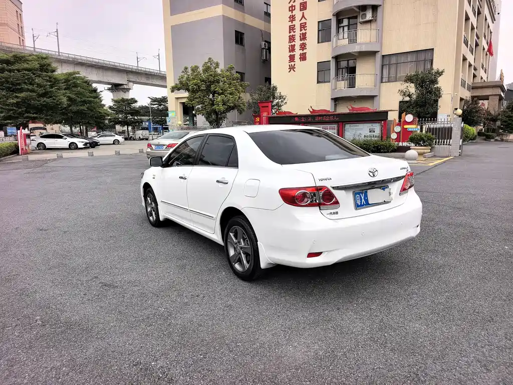 Toyota Corolla 2013 1.8L CVT GL-i