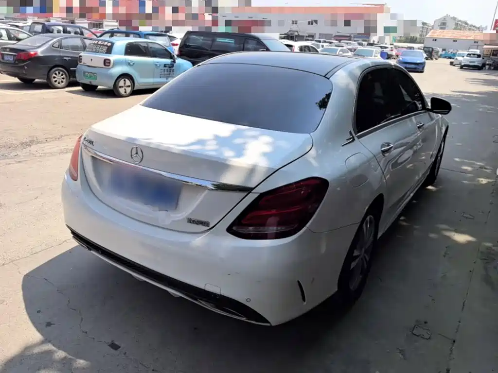 Mercedes-Benz C-Class — миниатюра 7