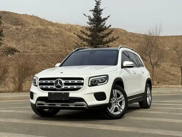 MERCEDES-BENZ GLB