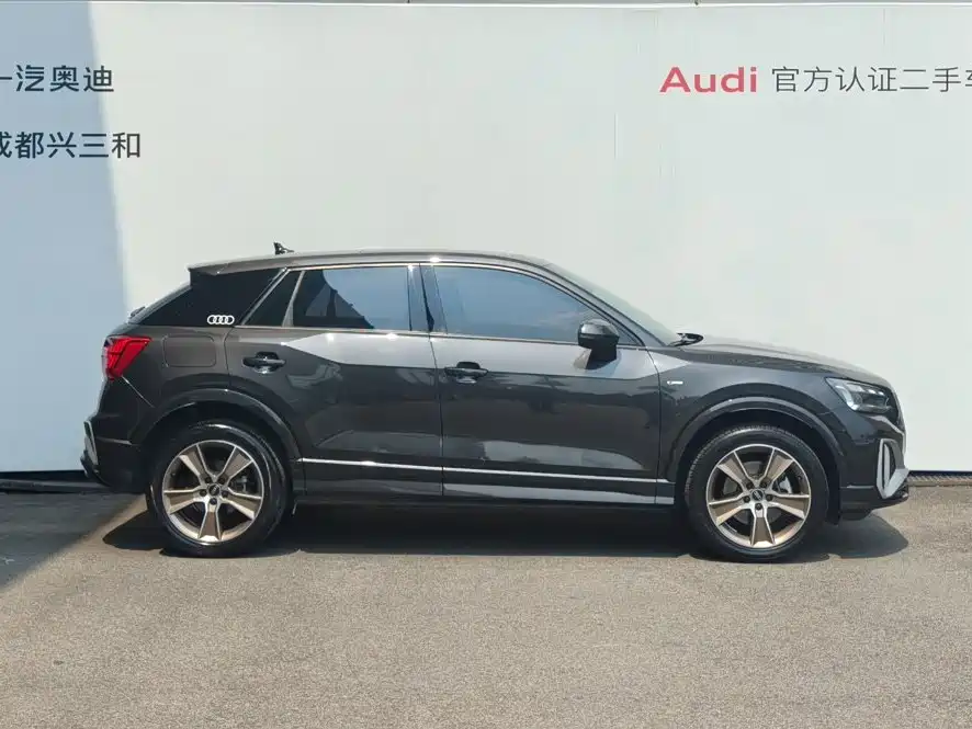 Audi Q2L — миниатюра 3