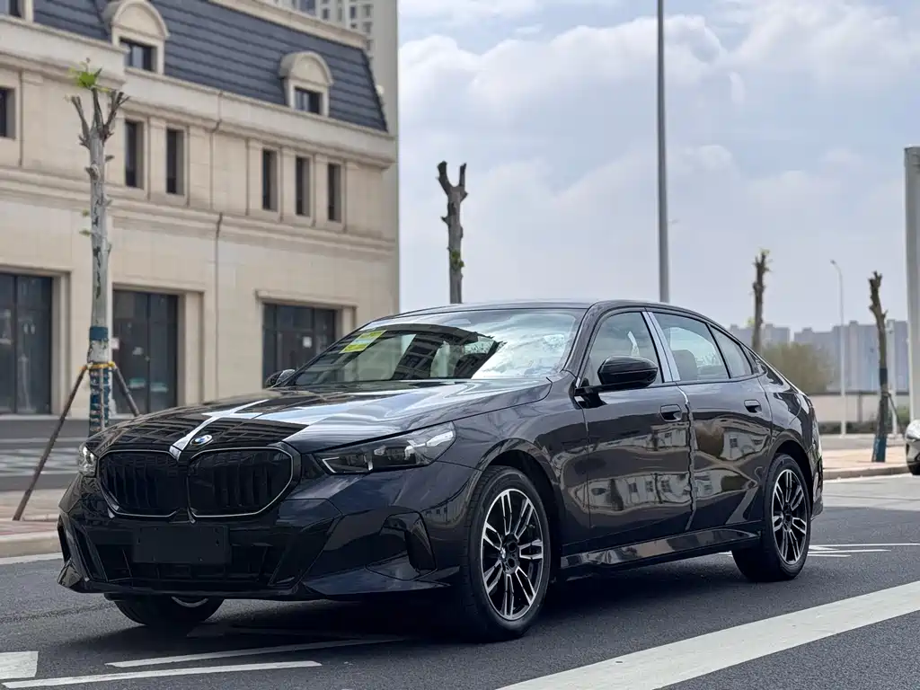 BMW 5 Series 0