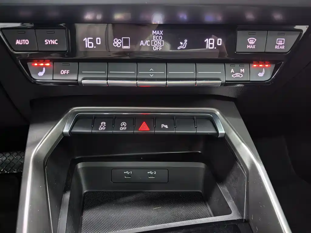 Audi A3 - фото 9