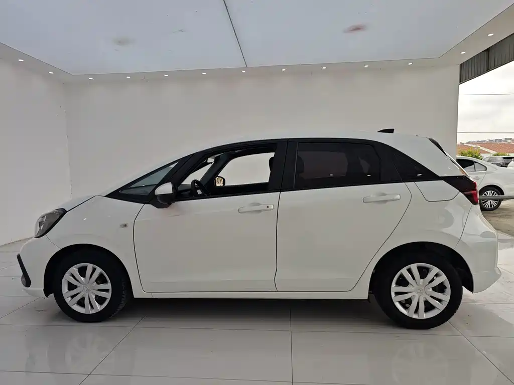 Honda Fit — миниатюра 30